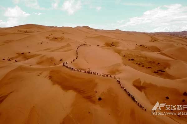沙漠徒步-腾格里沙漠团队建设活动方案