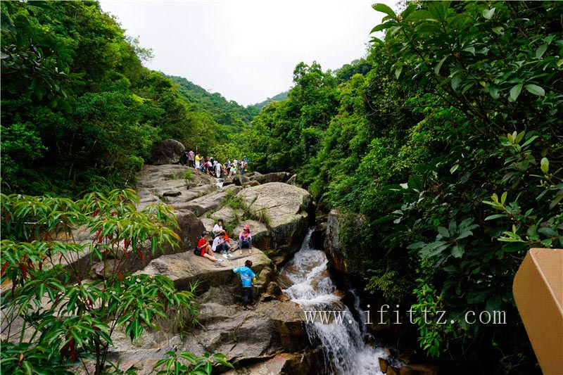 马峦山溯溪