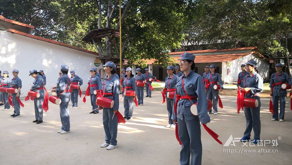 党建活动体验式活动项目：腰鼓、扭秧歌。