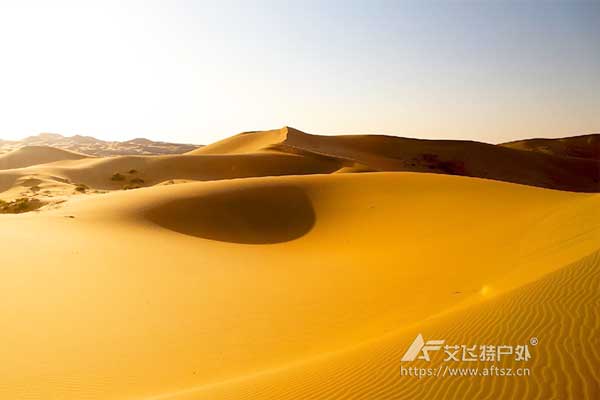 内蒙古阿拉善左旗腾格里沙漠