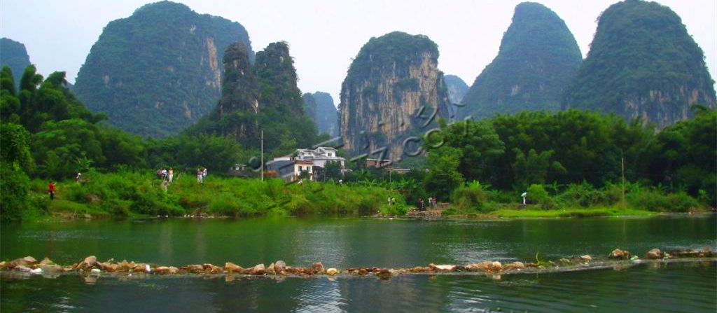 旅游景点：桂林山水